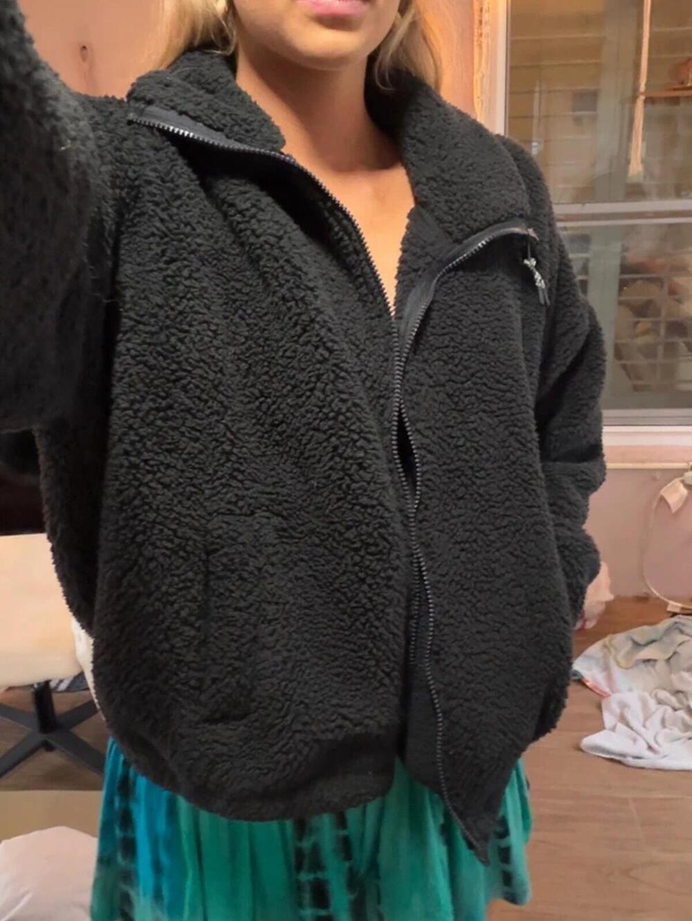 American Eagle Seriously Huggable Size XS/P Black Fuzzy Zip Jacket